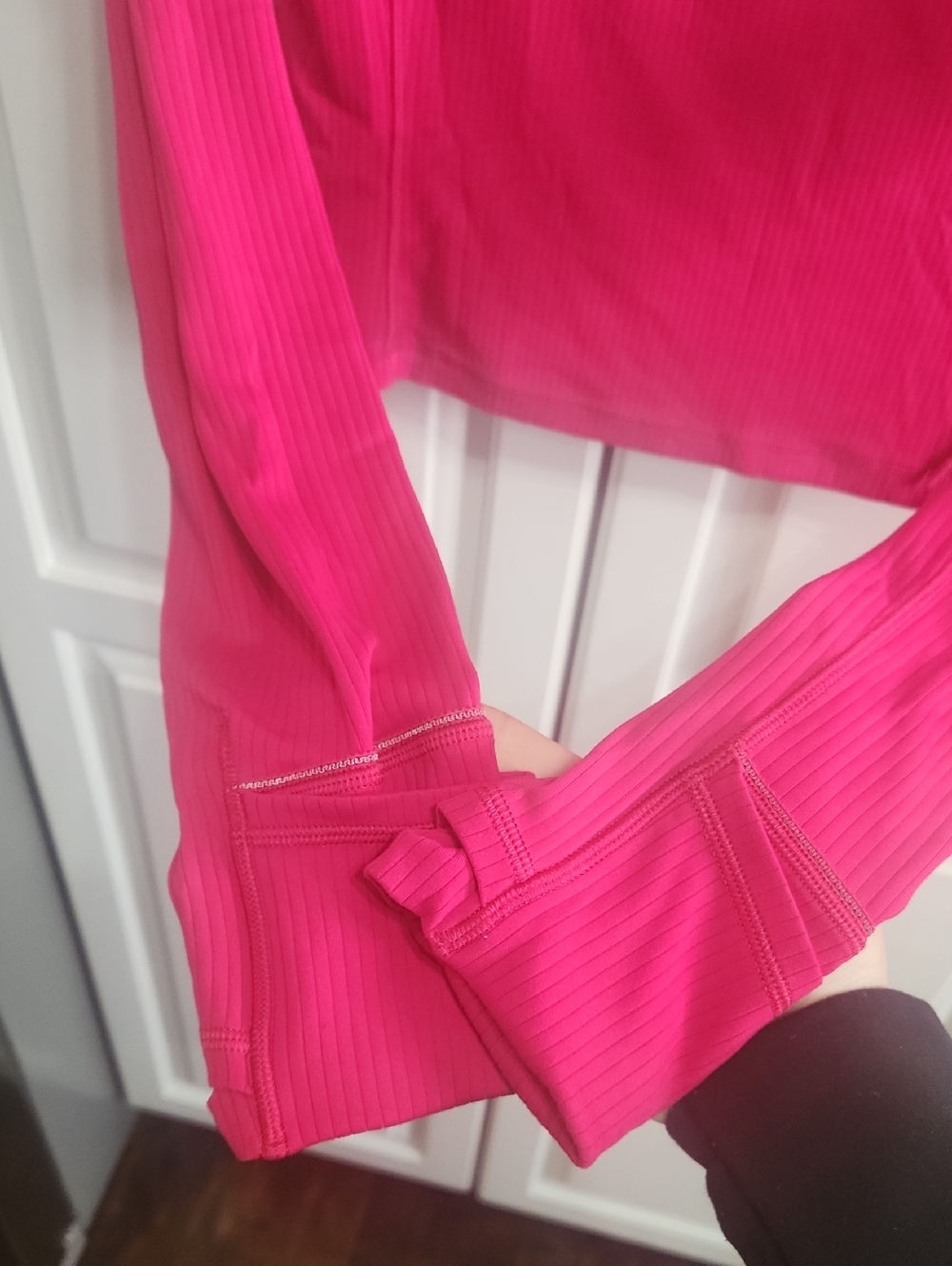 Lululemon Ribbed Cropped Half Zip Size Medium - Picture 7 of 7